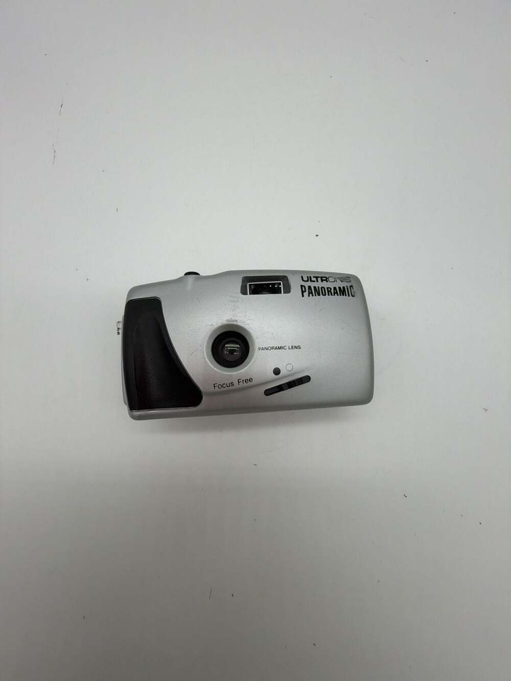 Ultronic Panoramic 35Mm Film Camera Silver Focus Free
( As Is )